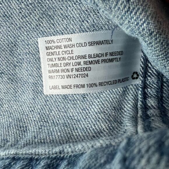 Universal Thread Barn Chore Coat Denim Jean Pouch Pockets Women' Size XL Utility - Picture 5 of 8